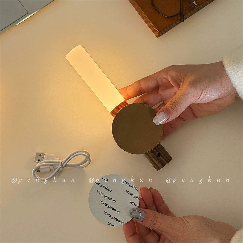 Đèn cảm biến gậy gỗ Ánh sáng lối vào khi mọi người đến Cảm biến cơ thể con người thông minh Đèn ngủ Sạc lối vào Đèn tường đầu giường