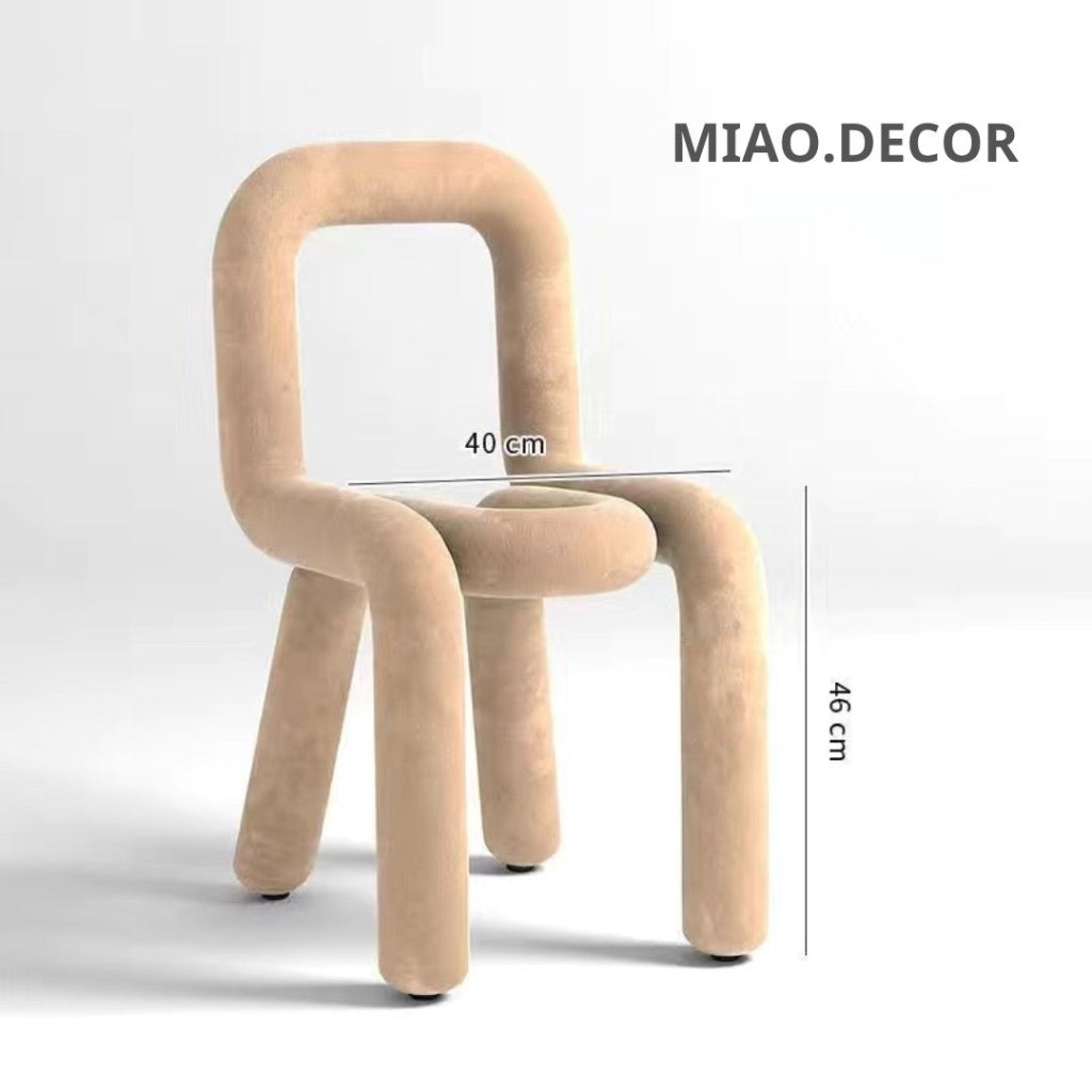 Sẵn Ghế Bold Chair Để Bàn Trang Điểm Bàn Ăn , lạ mắt phong cách tối giản hiện đại nhiều màu sắcsc ĂN