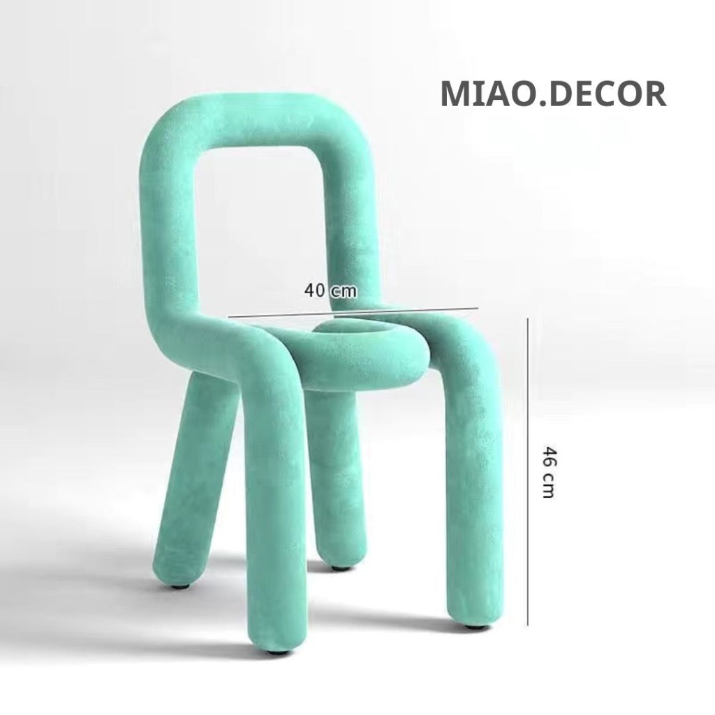 Sẵn Ghế Bold Chair Để Bàn Trang Điểm Bàn Ăn , lạ mắt phong cách tối giản hiện đại nhiều màu sắcsc ĂN