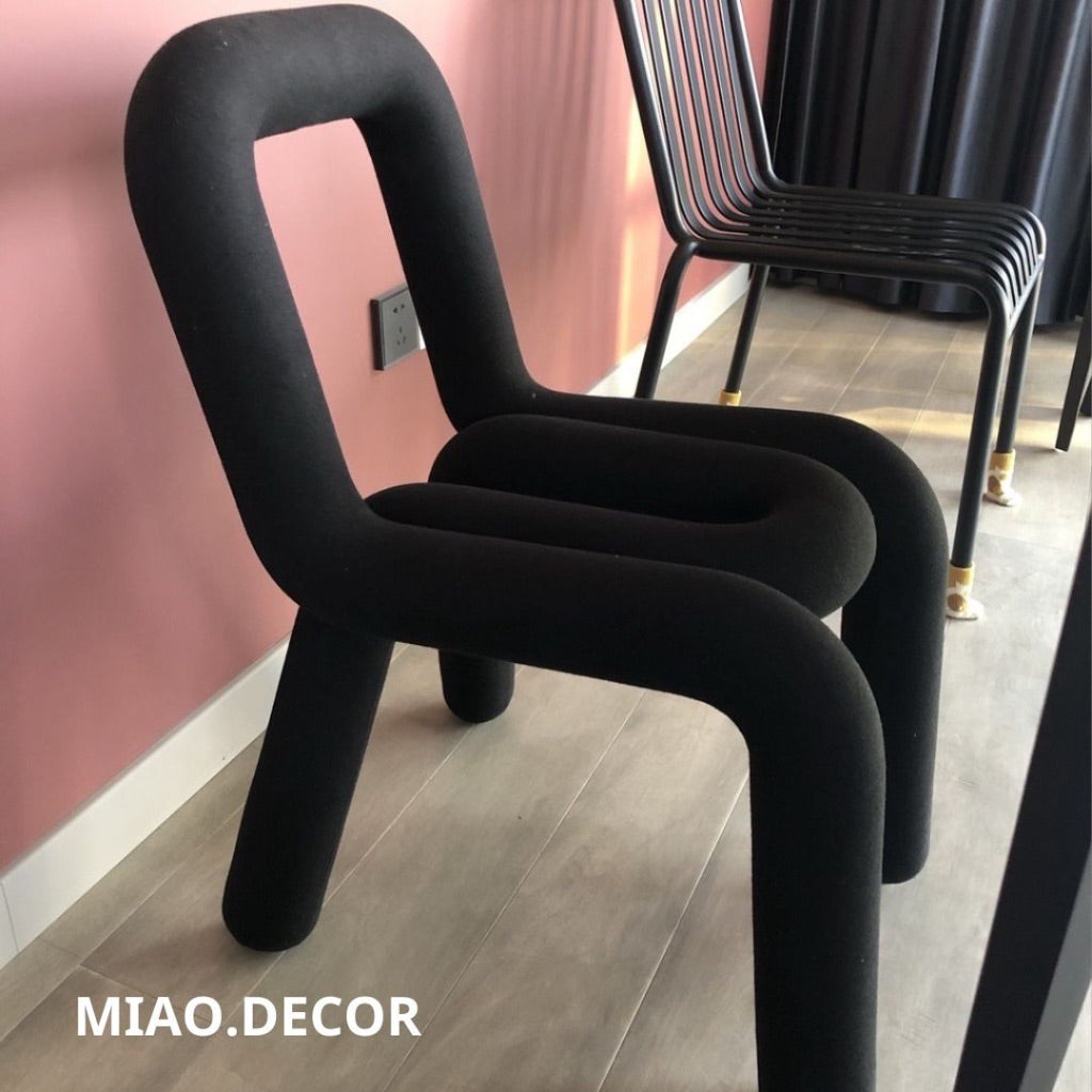 Sẵn Ghế Bold Chair Để Bàn Trang Điểm Bàn Ăn , lạ mắt phong cách tối giản hiện đại nhiều màu sắcsc ĂN