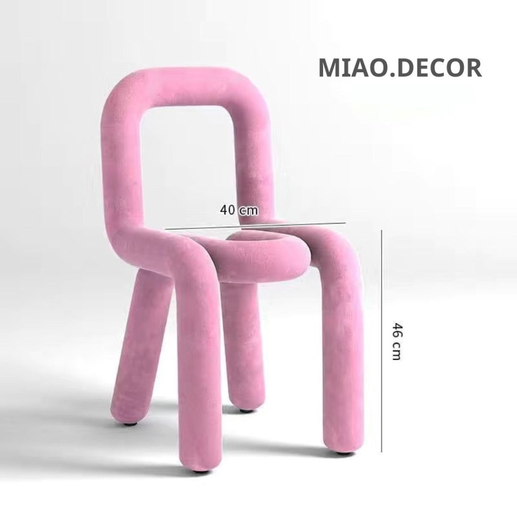 Sẵn Ghế Bold Chair Để Bàn Trang Điểm Bàn Ăn , lạ mắt phong cách tối giản hiện đại nhiều màu sắcsc ĂN