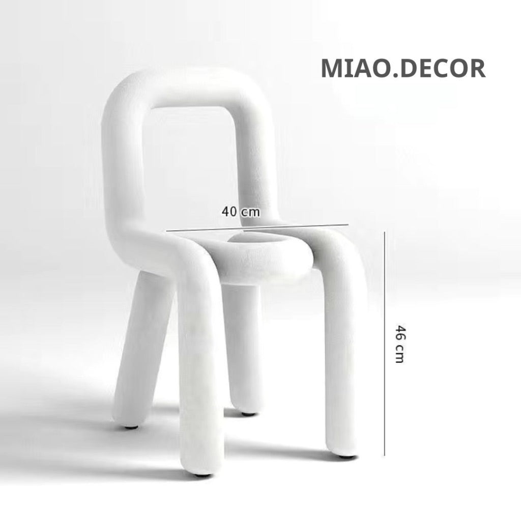 Sẵn Ghế Bold Chair Để Bàn Trang Điểm Bàn Ăn , lạ mắt phong cách tối giản hiện đại nhiều màu sắcsc ĂN