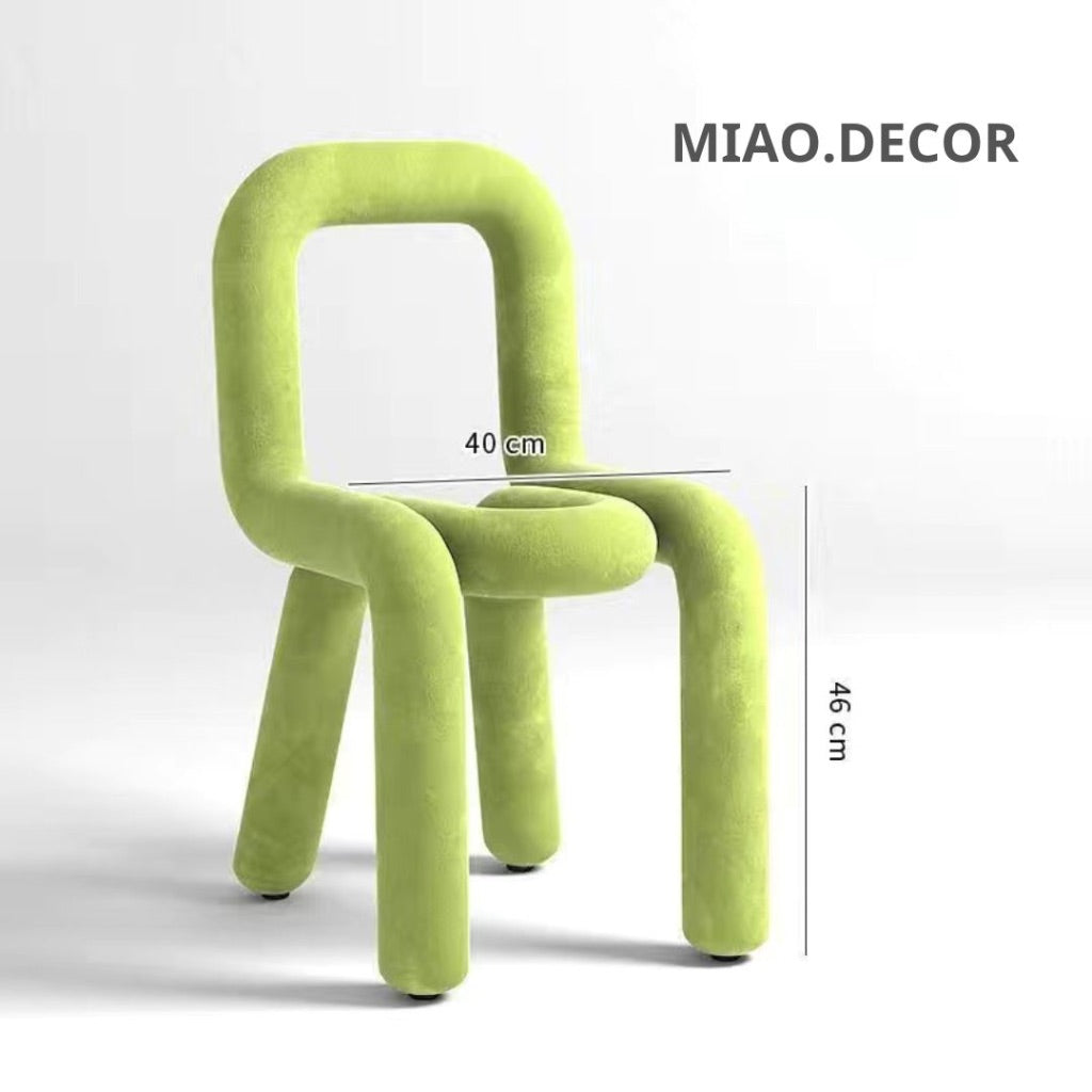 Sẵn Ghế Bold Chair Để Bàn Trang Điểm Bàn Ăn , lạ mắt phong cách tối giản hiện đại nhiều màu sắcsc ĂN