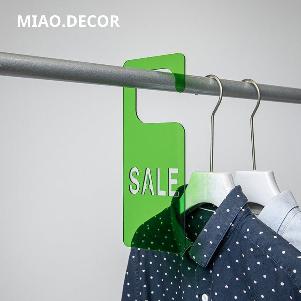 Thẻ treo quần áo NHẬP NEW ARRIVALS , SALE tag treo trong suốt nhựa mika đọc lạ