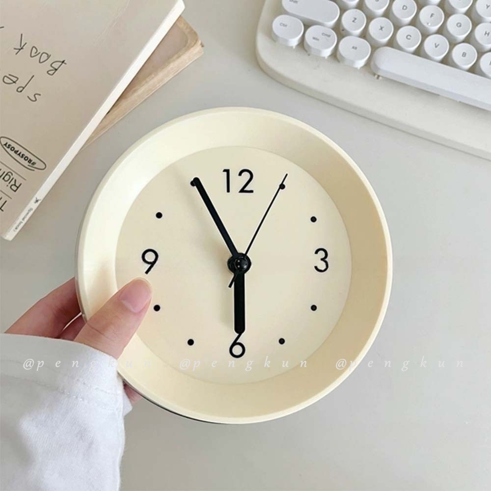 Ins Cream Đồng hồ tròn Máy tính để bàn im lặng Đồng hồ báo thức đầu giường Đồng hồ dễ thương Đơn giản Phong cách Bắc Âu Đồng hồ trang trí phòng khách Phòng ngủ Văn phòng Phòng khách Đồng hồ treo tường sáng tạo Đồng hồ treo tường gia đình