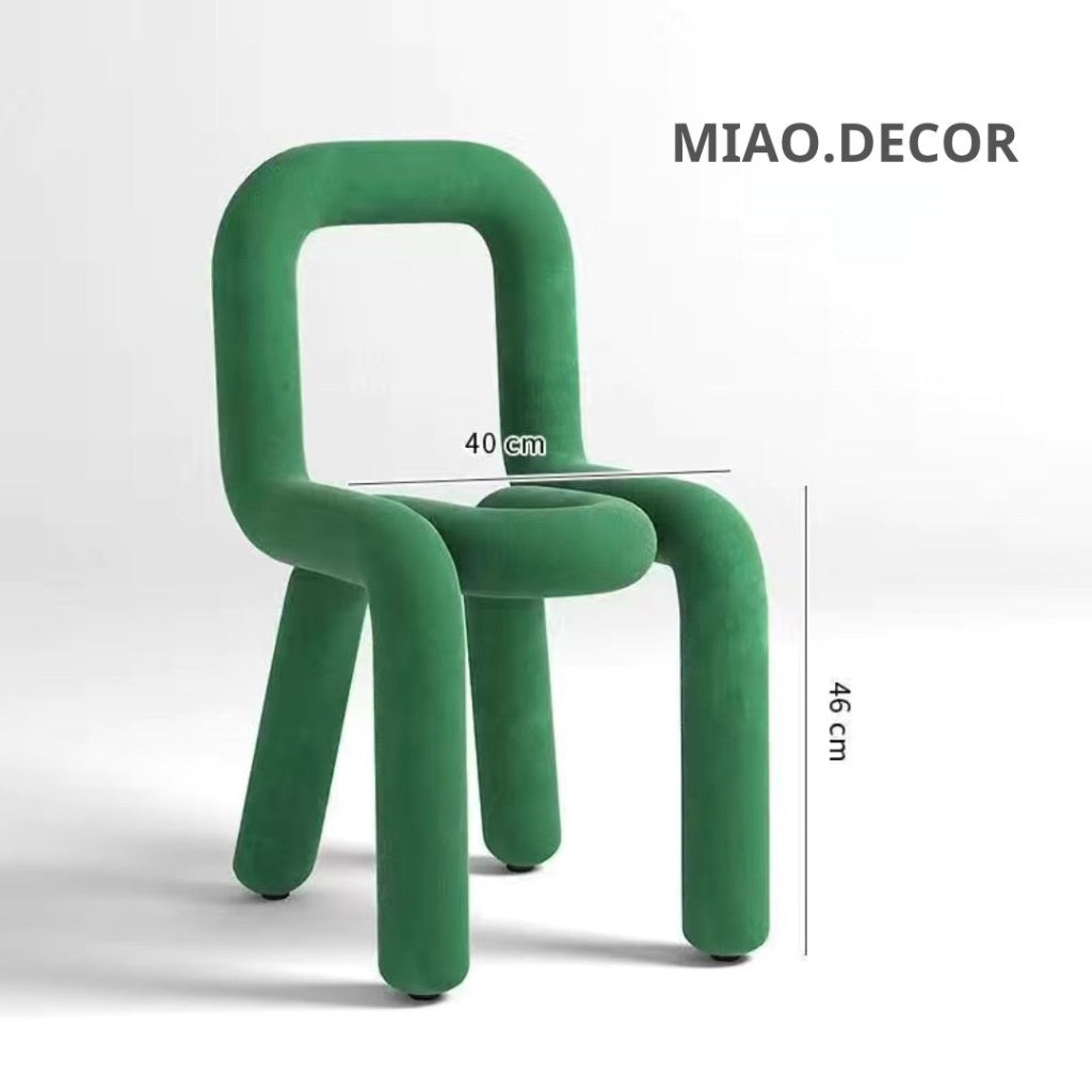 Sẵn Ghế Bold Chair Để Bàn Trang Điểm Bàn Ăn , lạ mắt phong cách tối giản hiện đại nhiều màu sắcsc ĂN